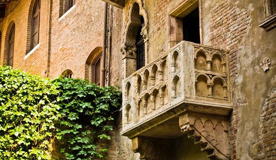 13.02.23 – 15.02.23 • Valentine's Day in Verona